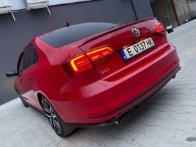VW Jetta GLI 2.0TSi 211к.с DSG6 FULL 103х.Км 2018 Обслужен , снимка 6