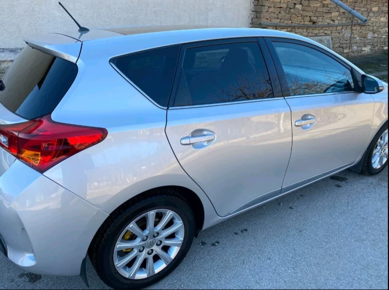 Toyota Auris 1.33i 99к.с. Австрия.  Перфектен., снимка 3 - Автомобили и джипове - 48389054