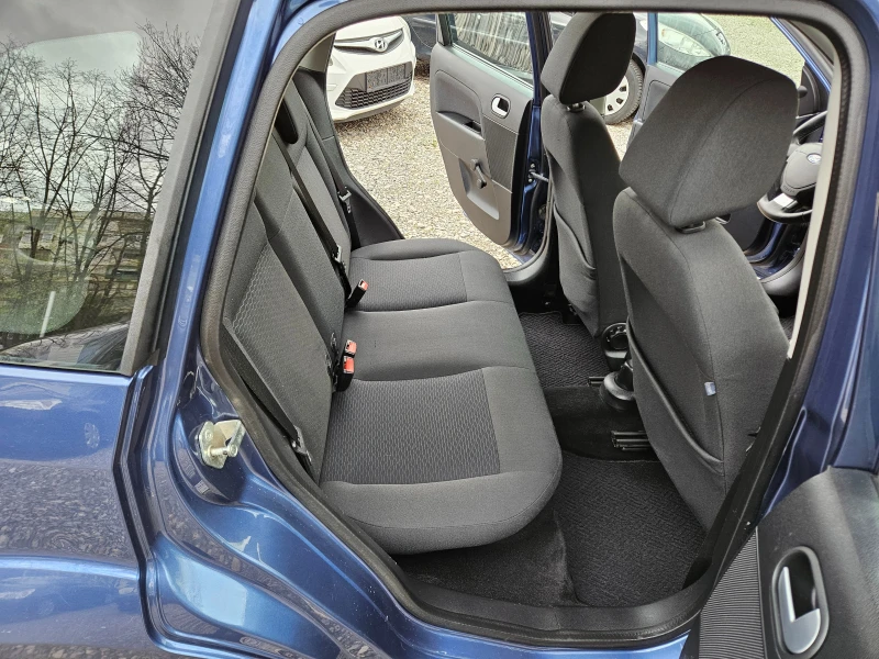 Ford Fiesta 1.25 бензин 75кс, снимка 11 - Автомобили и джипове - 49751662