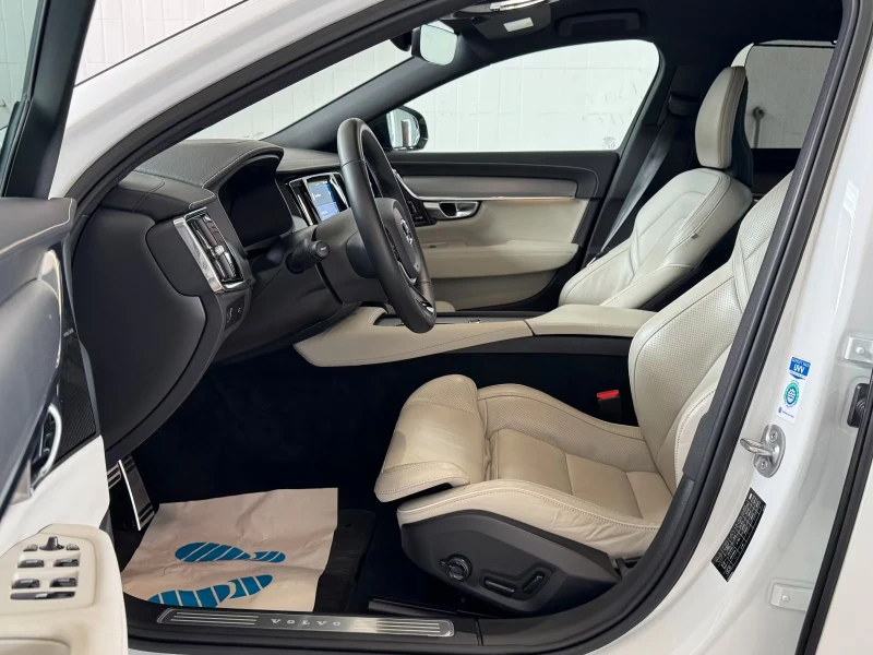 Volvo V90 R-DESIGN/197HP/CAM/MEMO/H&K/NAVI/LED/KLESS/308gpr, снимка 9 - Автомобили и джипове - 51681835