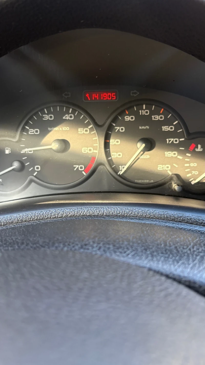 Peugeot 206, снимка 6 - Автомобили и джипове - 52680455