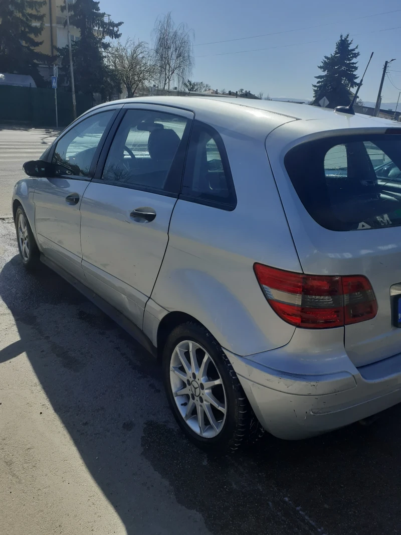 Mercedes-Benz B 180 B 180, снимка 6 - Автомобили и джипове - 52793222