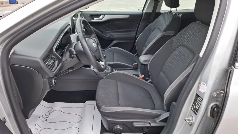 Ford Focus 1.0 EcoBoost * 110272 к.м.* EURO6 * NAVI, снимка 6 - Автомобили и джипове - 52873365