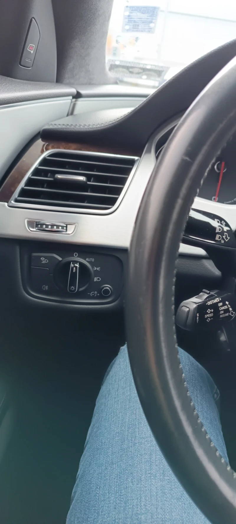 Audi A8, снимка 15 - Автомобили и джипове - 52975534