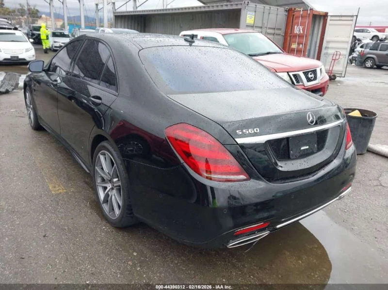 Mercedes-Benz S 560 * 4.0* 360* Pano* Burmester* Lane Assist, снимка 4 - Автомобили и джипове - 53576796