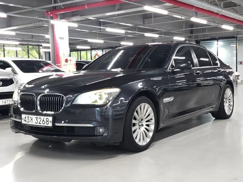 BMW 740 LI, снимка 6 - Автомобили и джипове - 54600959