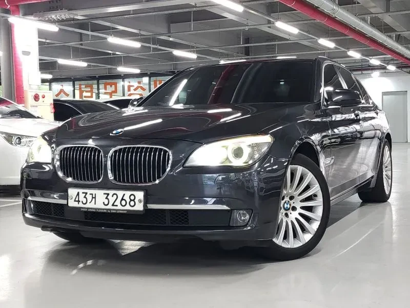 BMW 740 LI, снимка 5 - Автомобили и джипове - 54600959