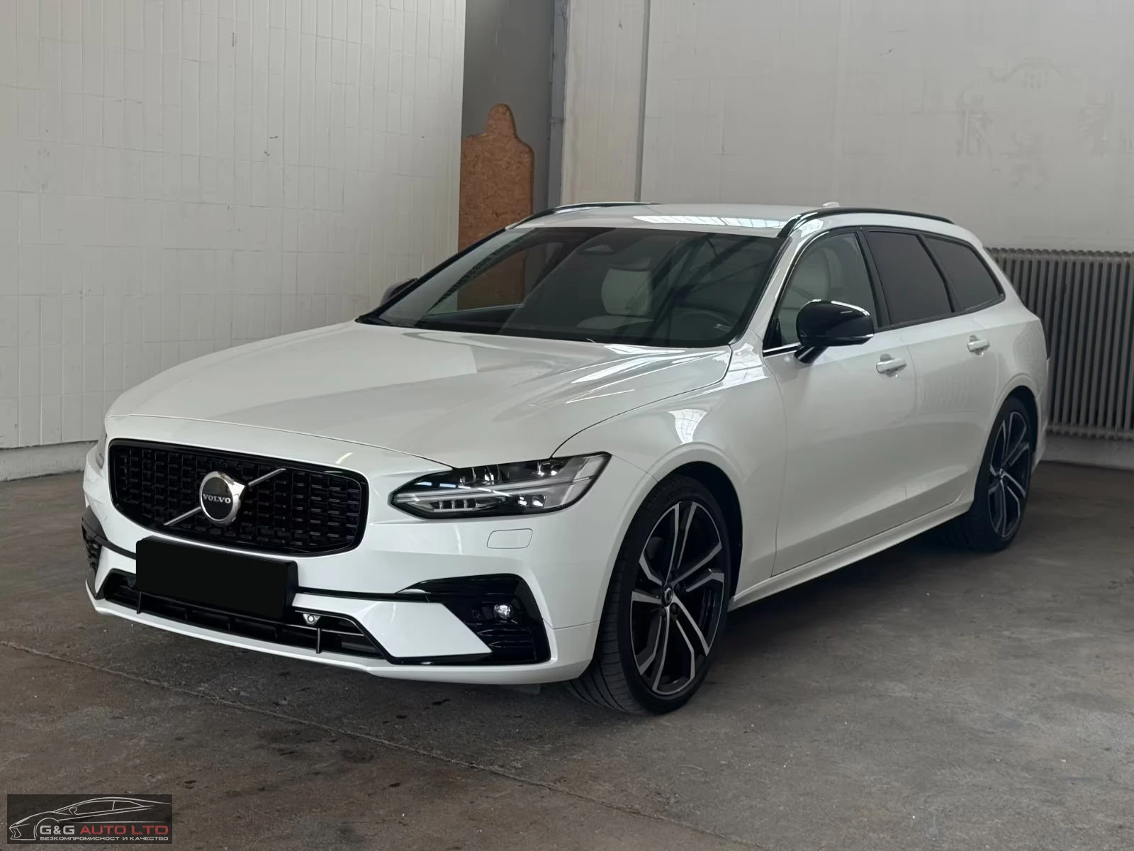 Volvo V90 R-DESIGN/197HP/CAM/MEMO/H&K/NAVI/LED/KLESS/308gpr, снимка 1