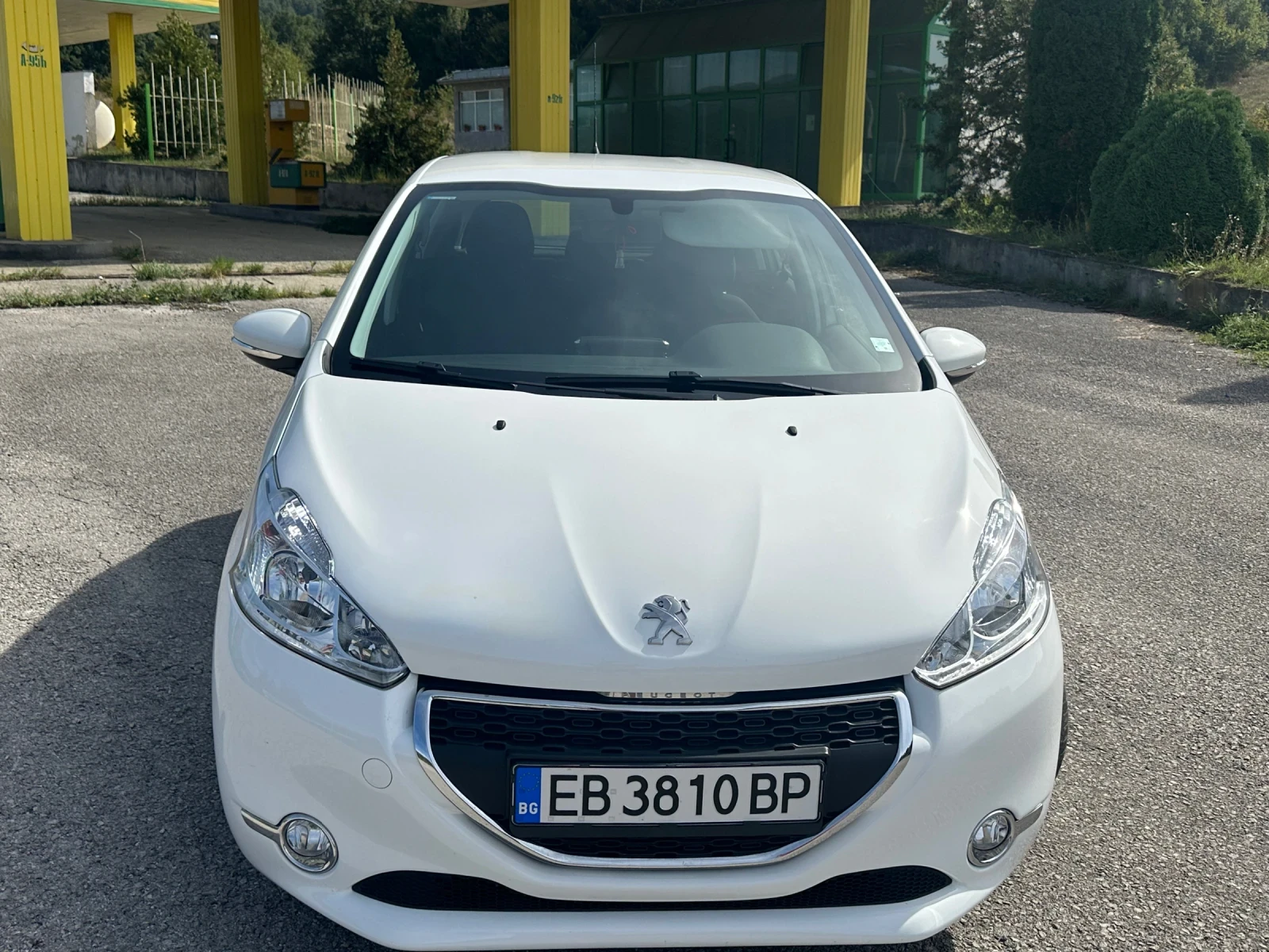 Peugeot 208 1.2i 2014 Клима  ТОП!!! - изображение 2