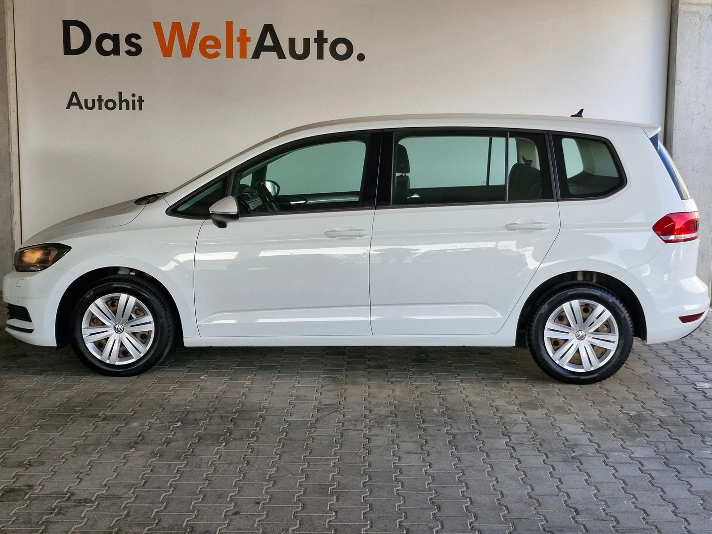 VW Touran Trendline 1.2TSI BMT | Mobile.bg   3