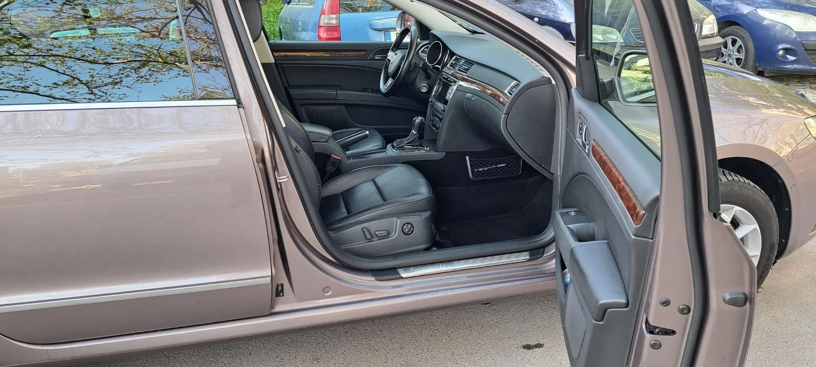 Skoda Superb 2.0 TDI 4x4 DSG - изображение 4