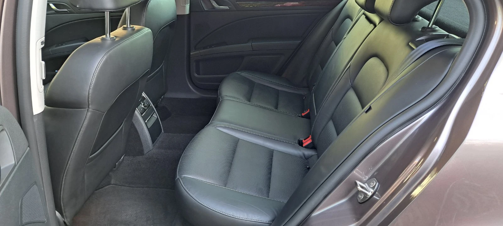 Skoda Superb 2.0 TDI 4x4 DSG - изображение 5