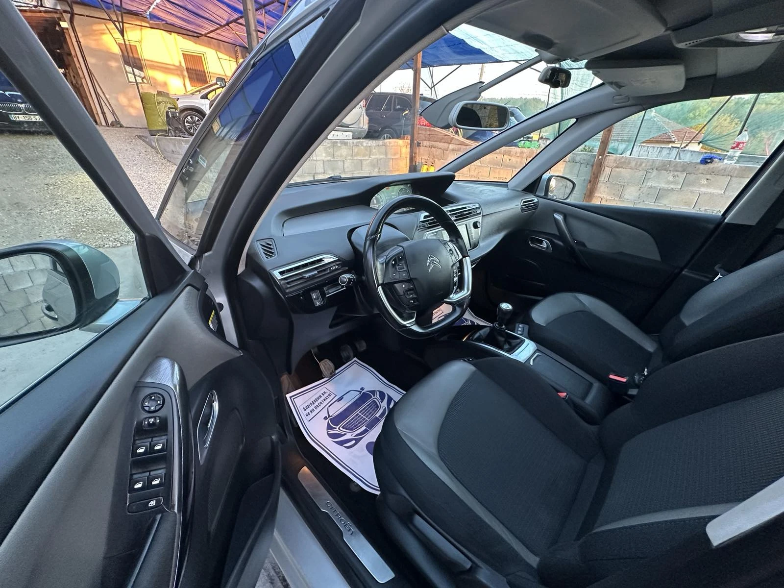 Citroen C4 Picasso 1.6 Blue-HDi Панорама, Exclusive, distronic, Лизин - изображение 9