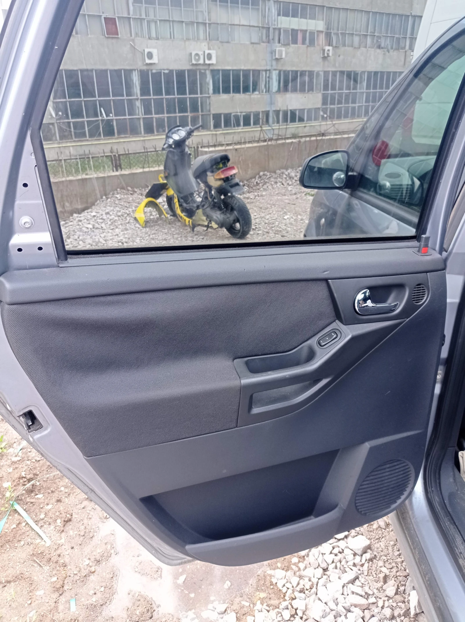 Opel Meriva   ,   | Mobile.bg   14