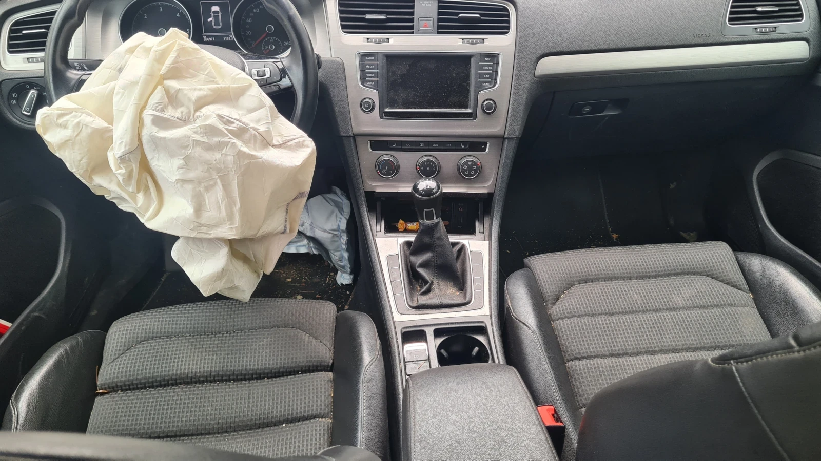 VW Golf 110 кс TDI - изображение 8