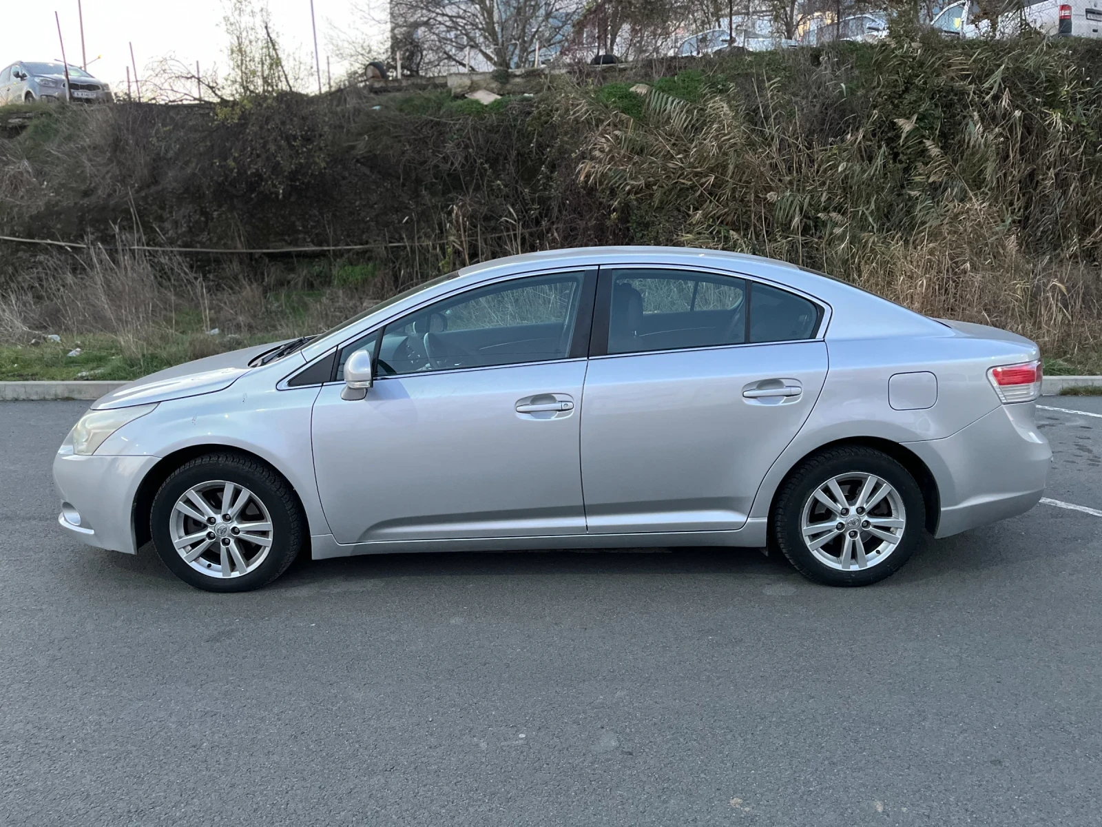 Toyota Avensis 2.0 | Mobile.bg � ����������� 3