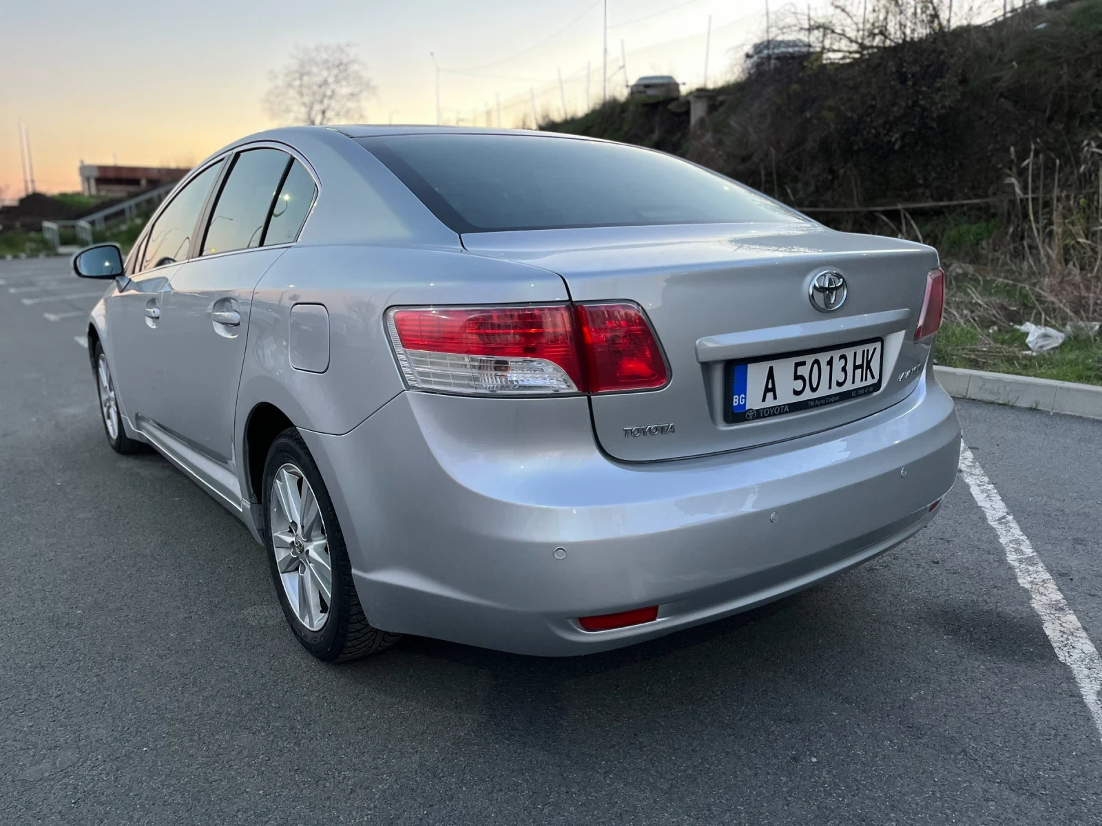 Toyota Avensis 2.0 | Mobile.bg � ����������� 12