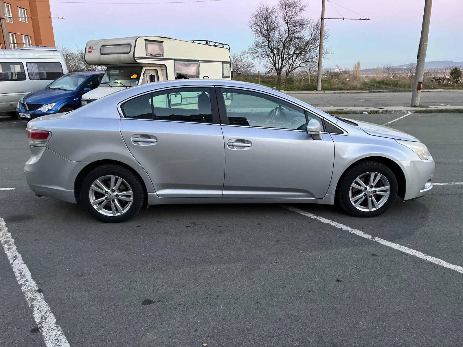 Toyota Avensis 2.0 | Mobile.bg � ����������� 10