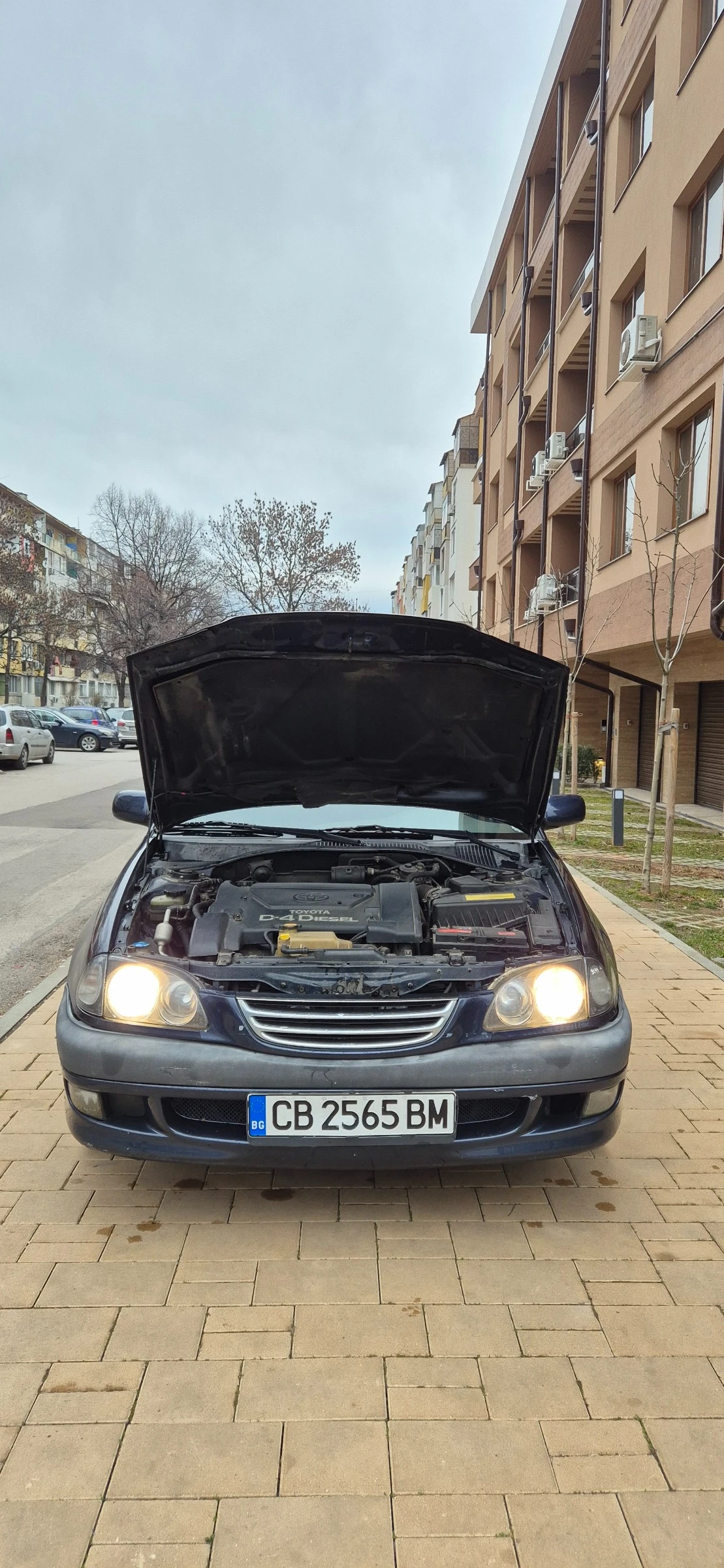 Toyota Avensis 2000, снимка 7 - Автомобили и джипове - 53725669