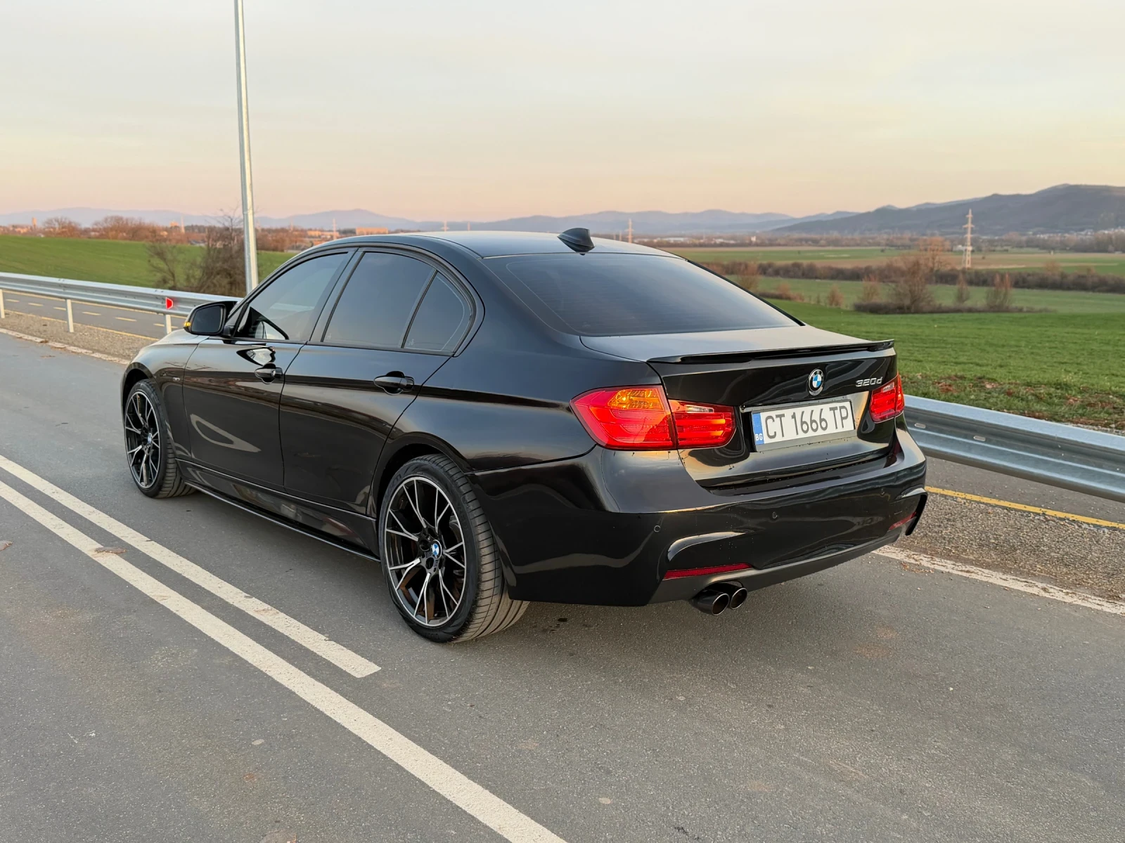 BMW 320 SPORT EDITION, снимка 6 - Автомобили и джипове - 53802837
