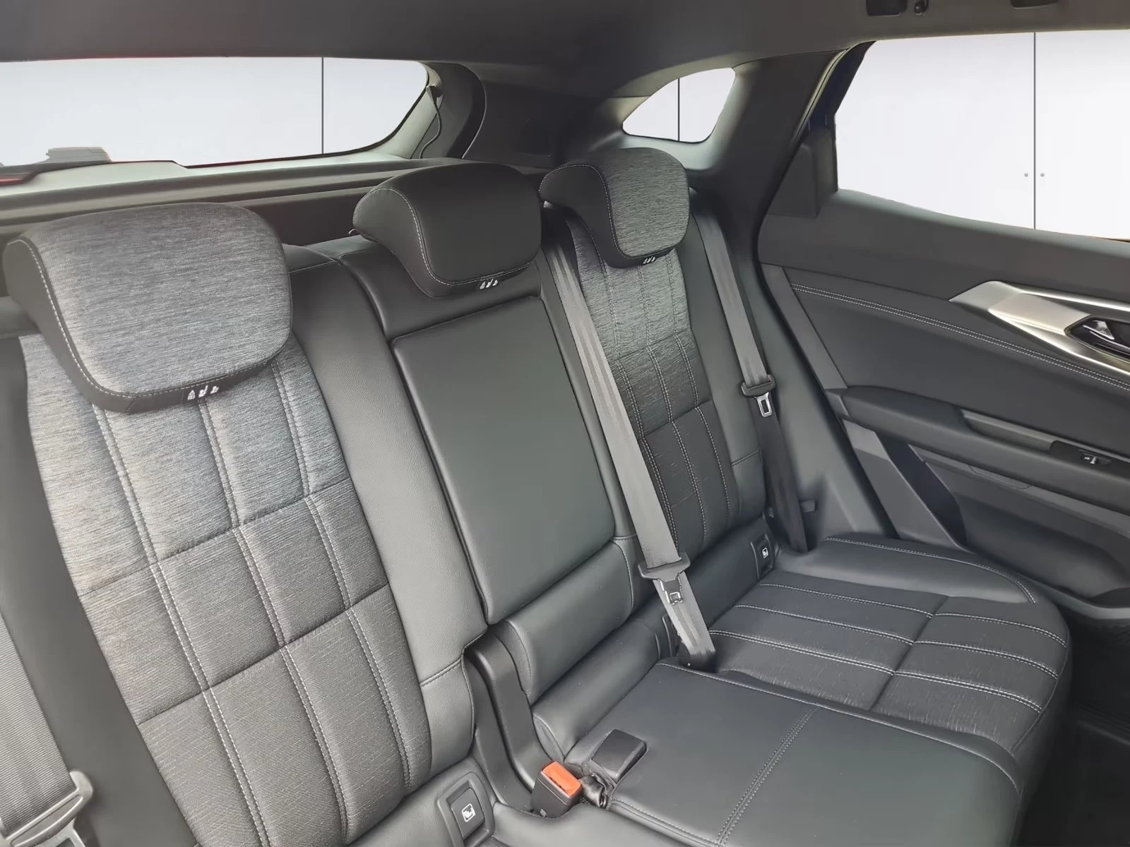 Renault Austral TECHNO/200HP/ESPRIT-ALPINE/AHK/CAM/CPLAY/ACC/142q, снимка 15 - Автомобили и джипове - 54136615