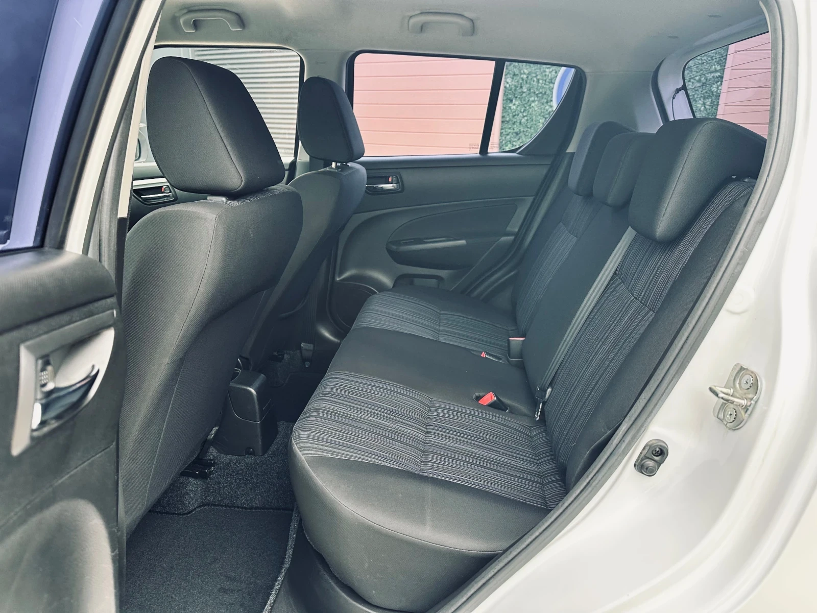 Suzuki Swift 1.3 multijet, снимка 11 - Автомобили и джипове - 54367468