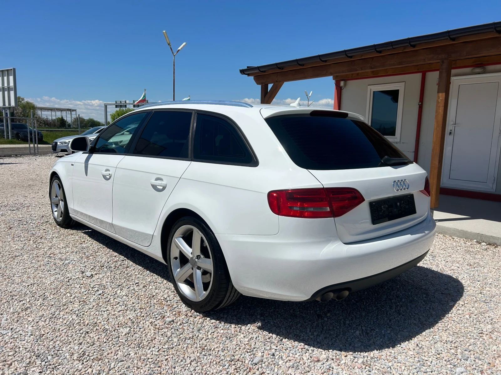 Audi A4 * 2.0* TDI* 143к.с* S-line* AUTOMAT* , снимка 4 - Автомобили и джипове - 54409488