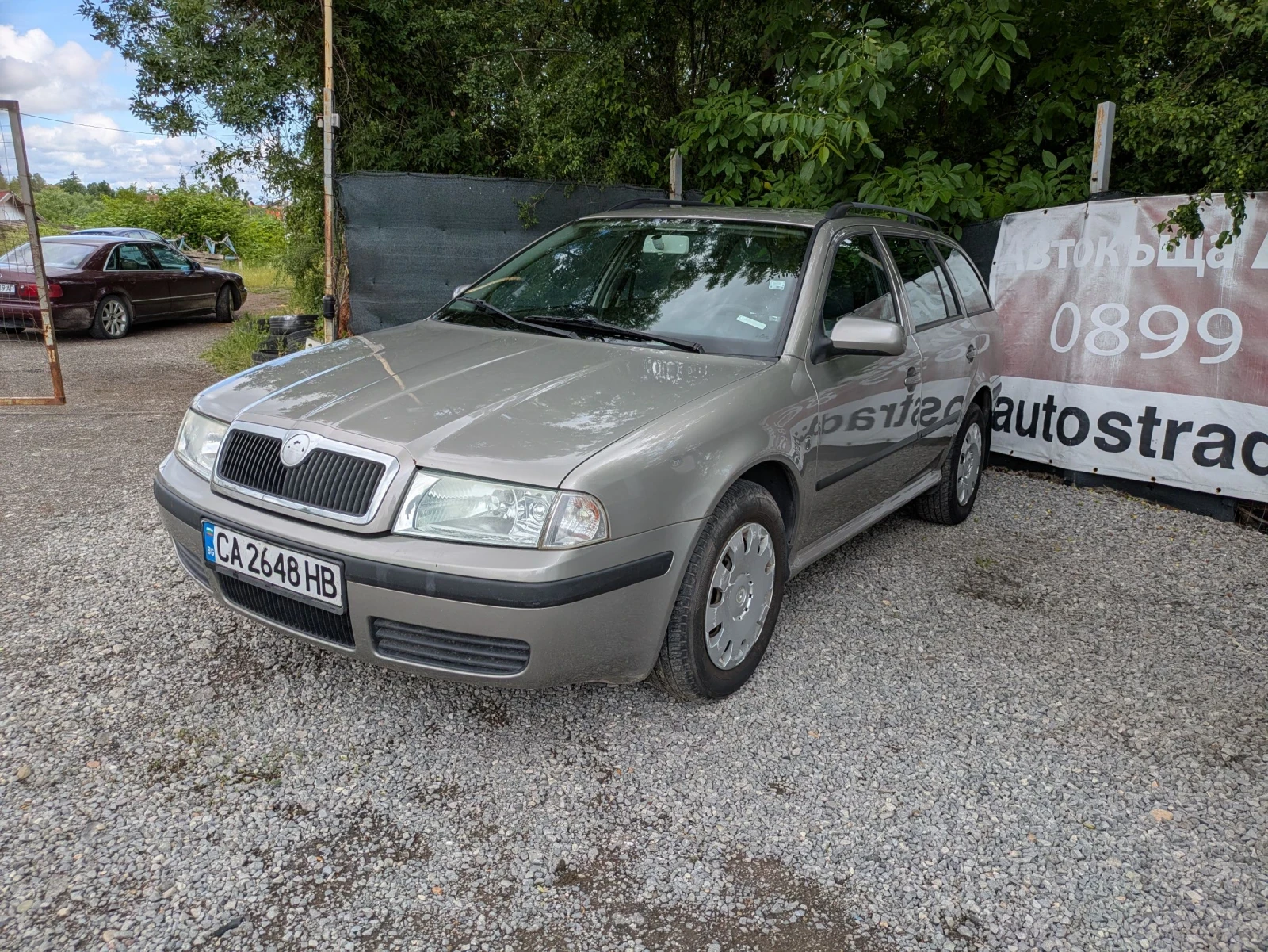Skoda Octavia 1.6i 102k.c., снимка 3 - Автомобили и джипове - 54775678