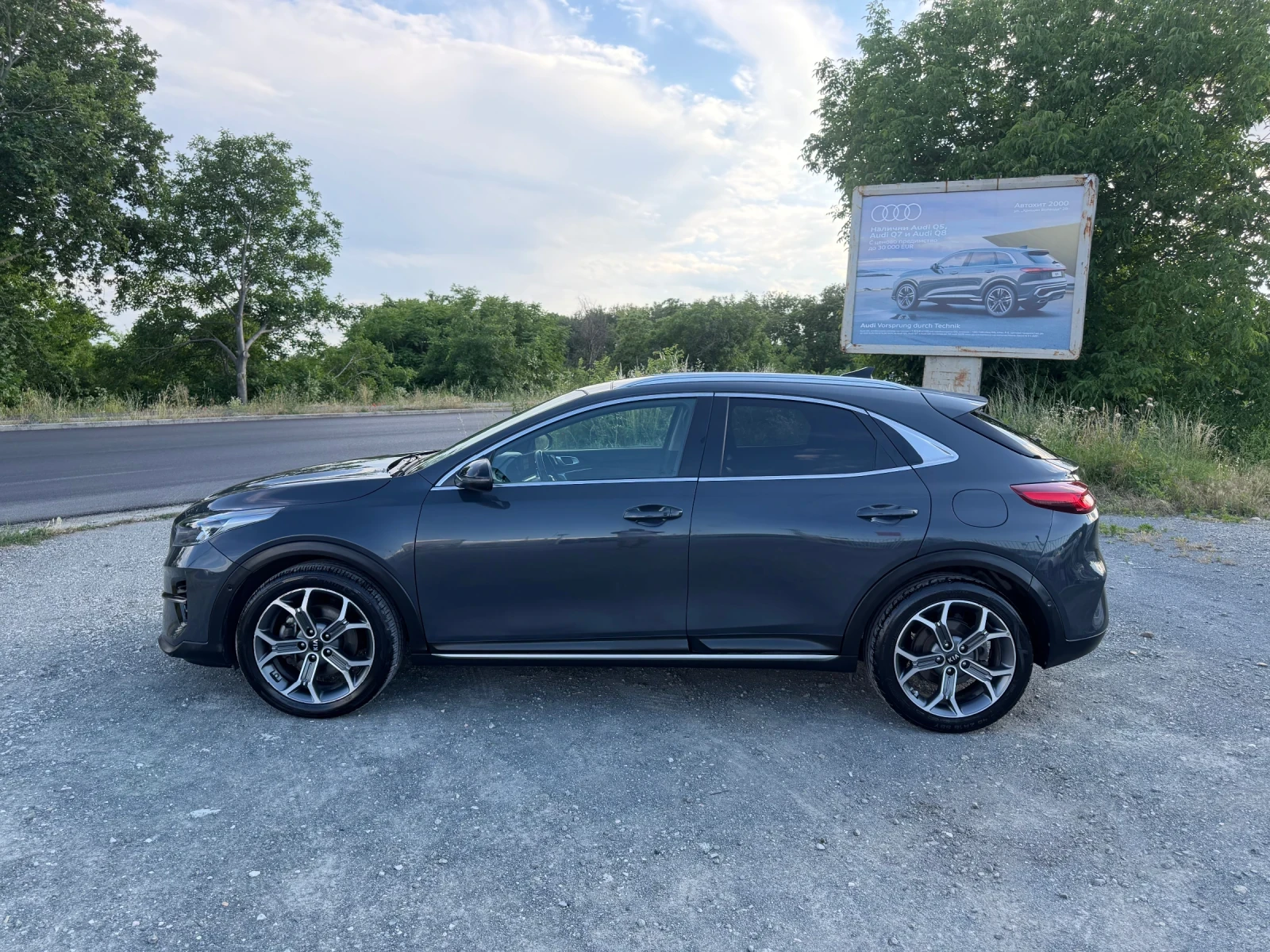 Kia XCeed PREMIUM 1.5i / ПАНОРАМА / ОБДУХВАНЕ / 110 000 км , снимка 8 - Автомобили и джипове - 54933135