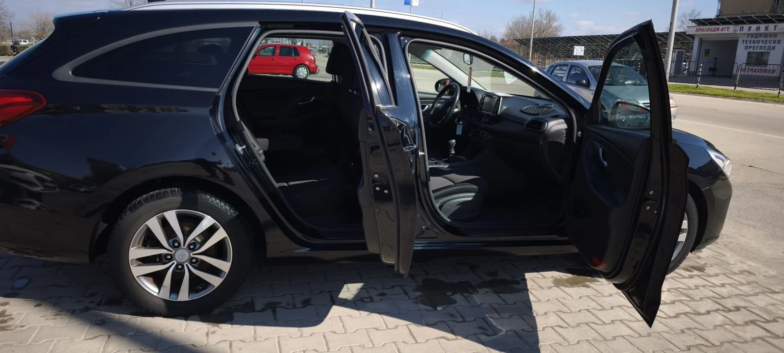 Hyundai I30 1.6crdi evro 6b, снимка 6 - Автомобили и джипове - 55011354