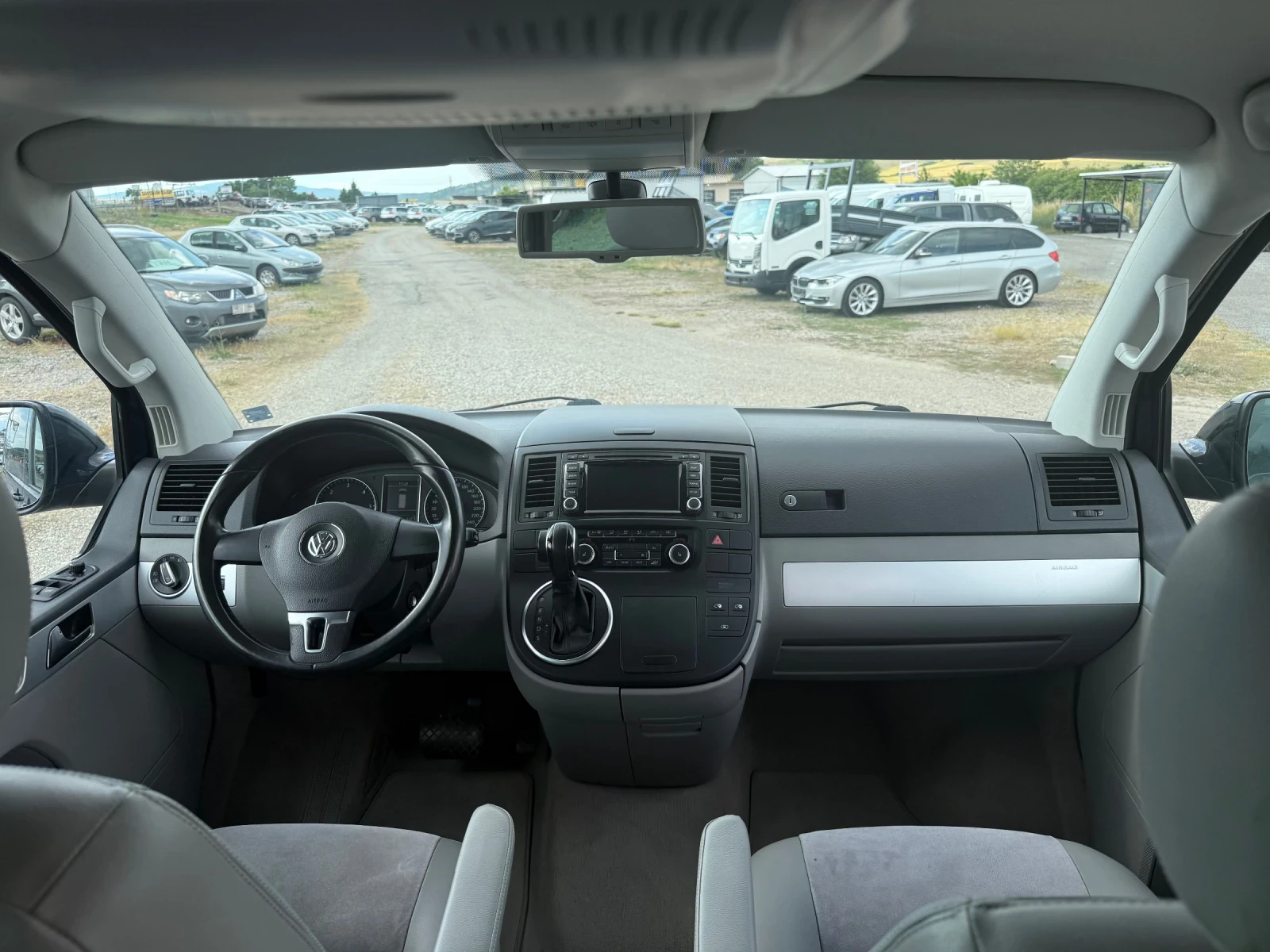 VW Multivan 2.0TDI, снимка 9 - Автомобили и джипове - 55037963