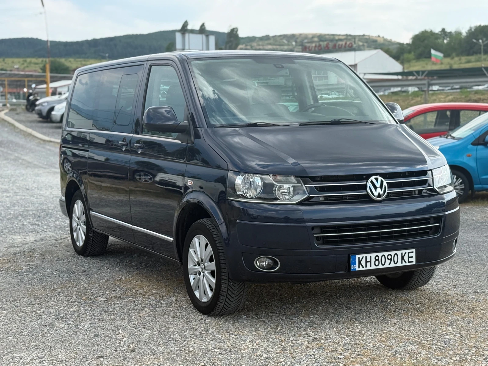 VW Multivan 2.0TDI, снимка 3 - Автомобили и джипове - 55037963