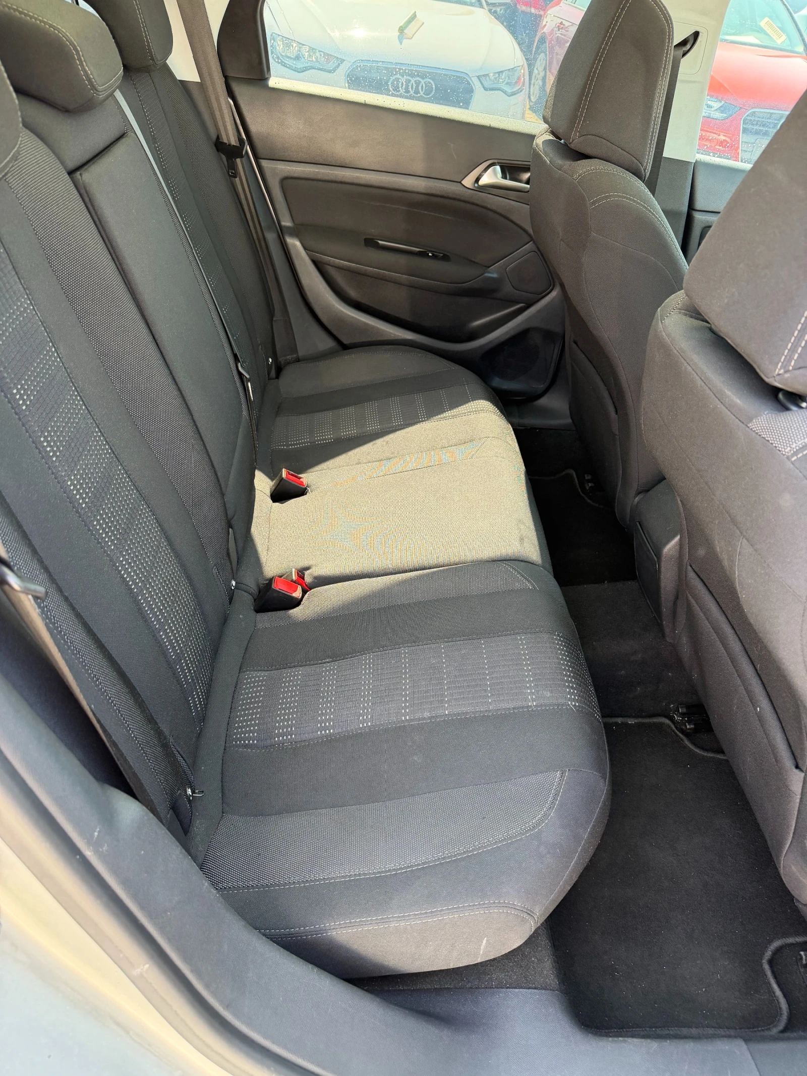 Peugeot 308 2.0HDI Allure AVTOMAT/NAVI/PANORAMA EURO 6, снимка 10 - Автомобили и джипове - 55059153