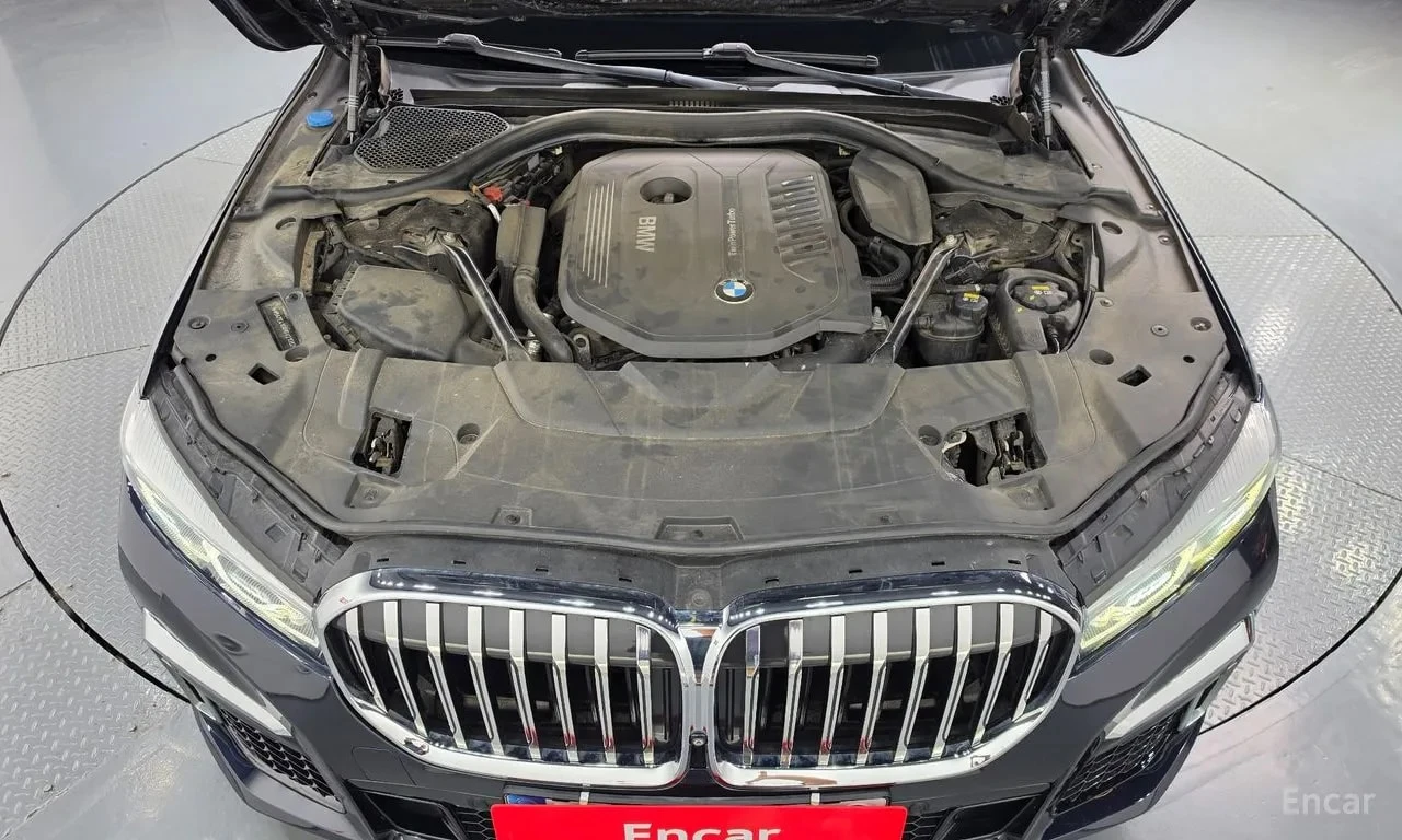 BMW 740 Li xDrive MSport Package / Всички екстри за модела, снимка 6 - Автомобили и джипове - 55949192