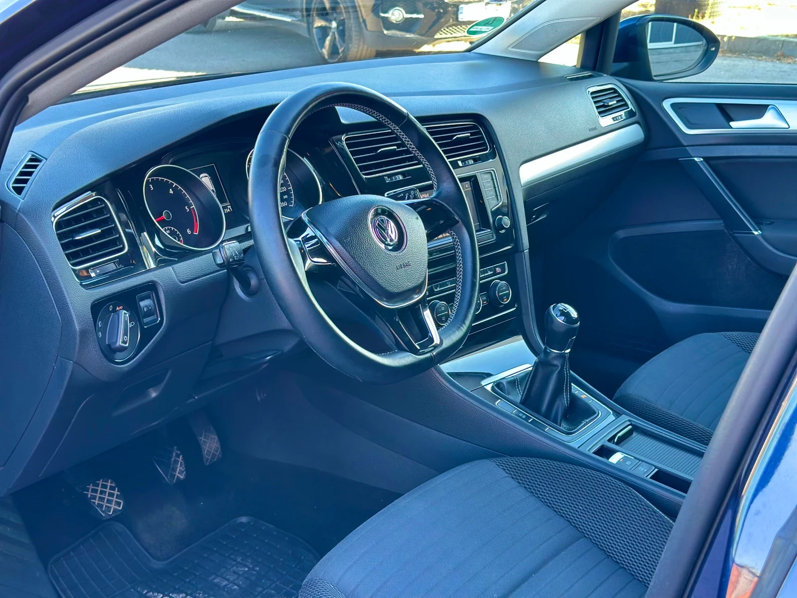 VW Golf 2.0TDI* 140hp* �����* ����* ������� | Mobile.bg � ����������� 5