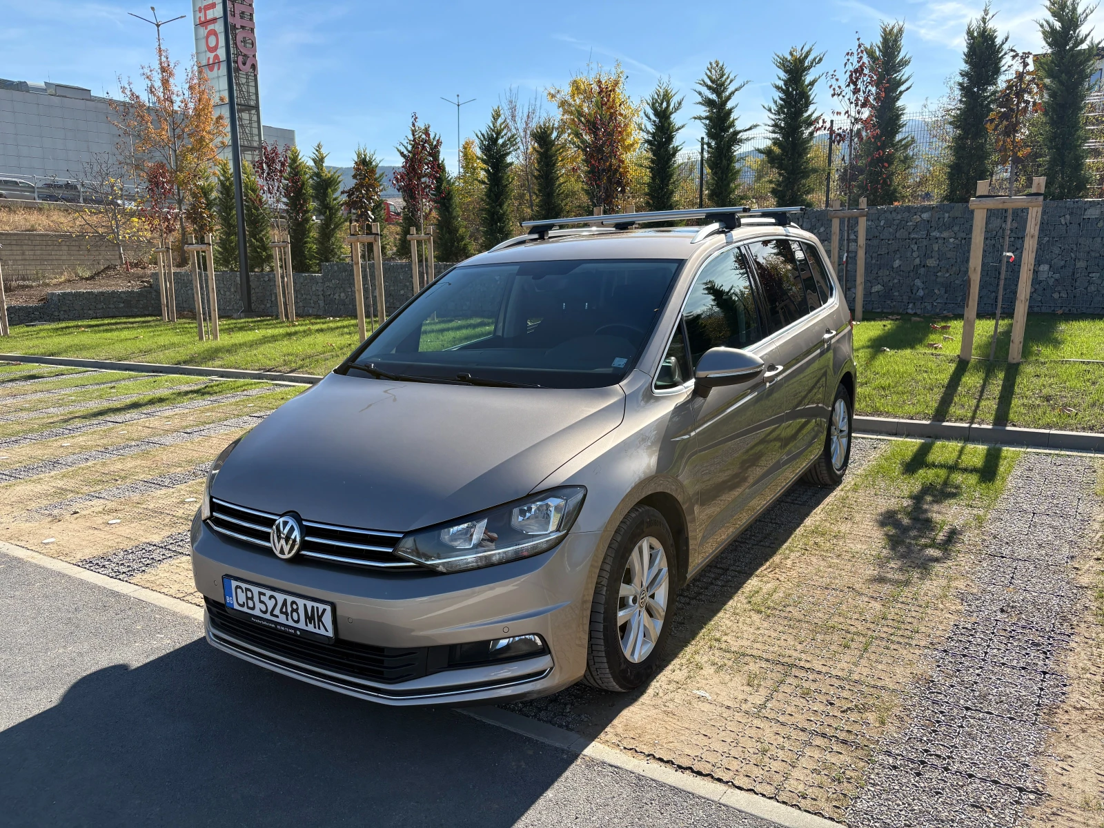 VW Touran, снимка 5 - Автомобили и джипове - 56602512