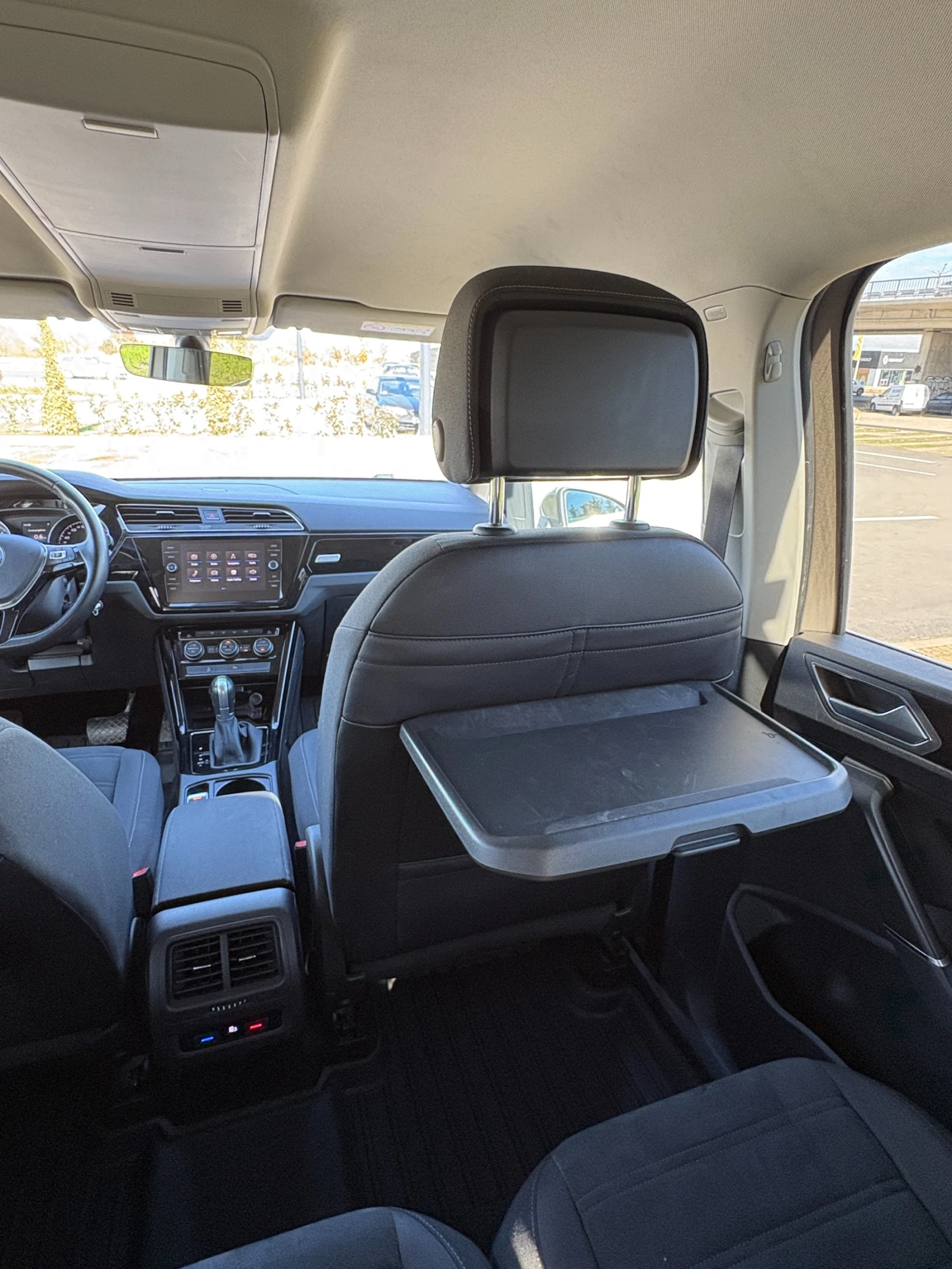 VW Touran, снимка 15 - Автомобили и джипове - 56602512