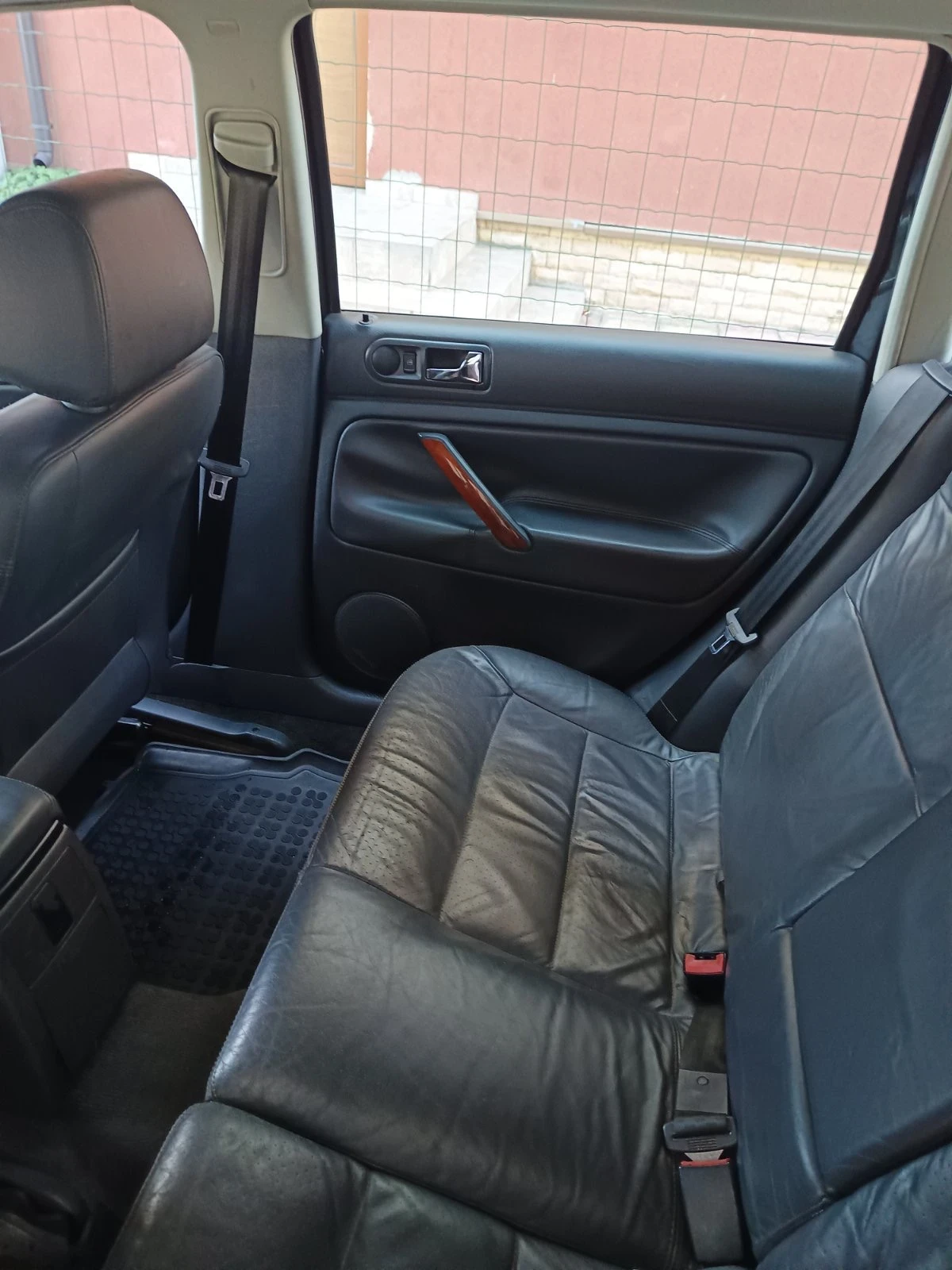 VW Passat, снимка 5 - Автомобили и джипове - 56649336