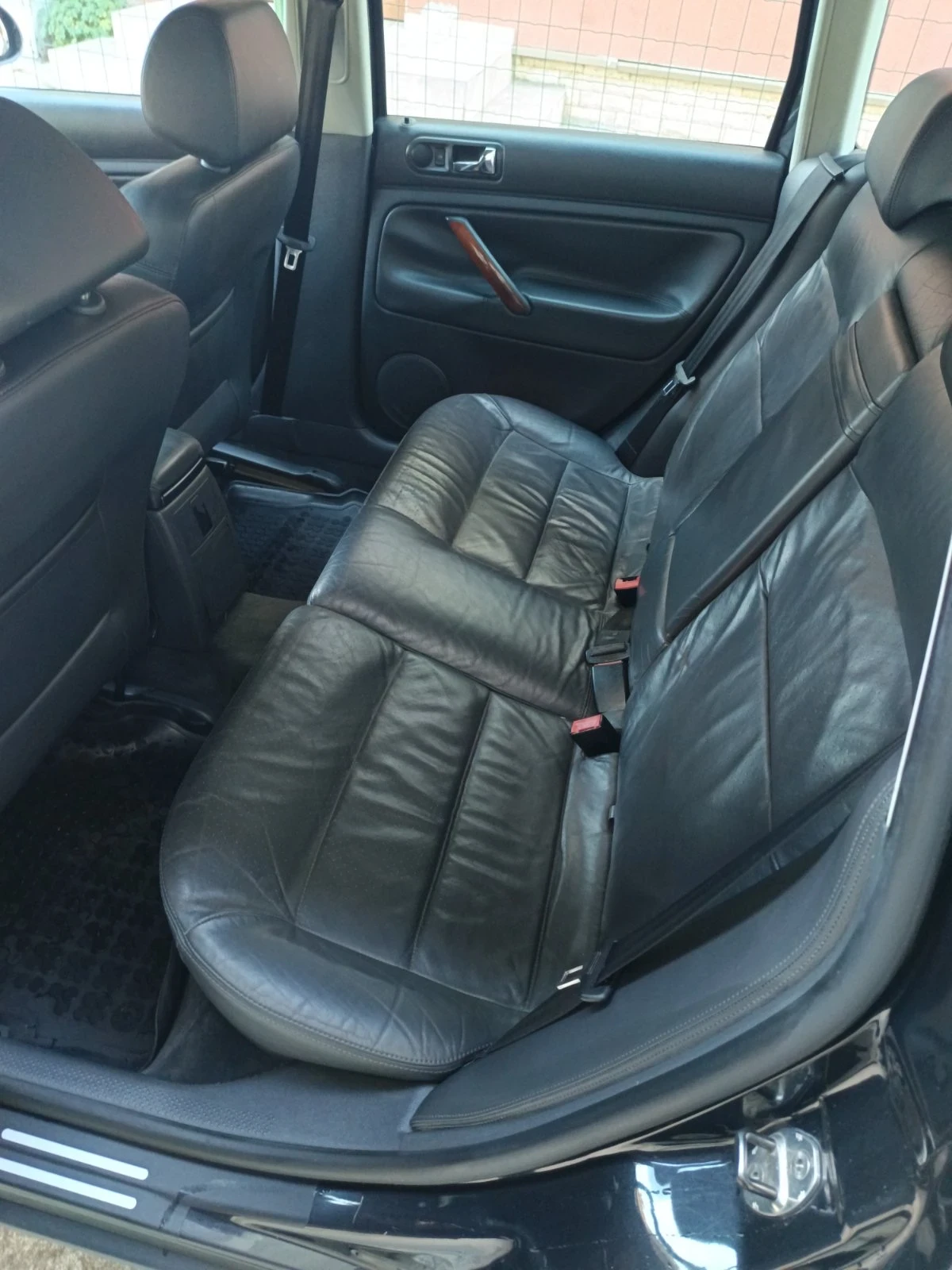 VW Passat, снимка 4 - Автомобили и джипове - 56649336