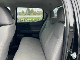 Toyota Tacoma * 4x4 Double Cab Auto * CARFAX *    | Mobile.bg    11