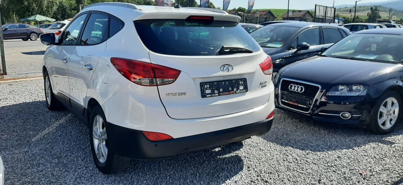 Hyundai IX35 1.7 crdi, снимка 4 - Автомобили и джипове - 46545602