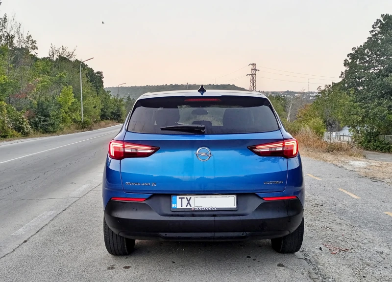 Opel Grandland X, снимка 2 - Автомобили и джипове - 48003679