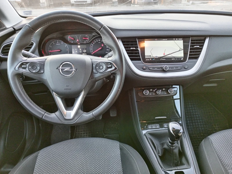 Opel Grandland X, снимка 7 - Автомобили и джипове - 48003679