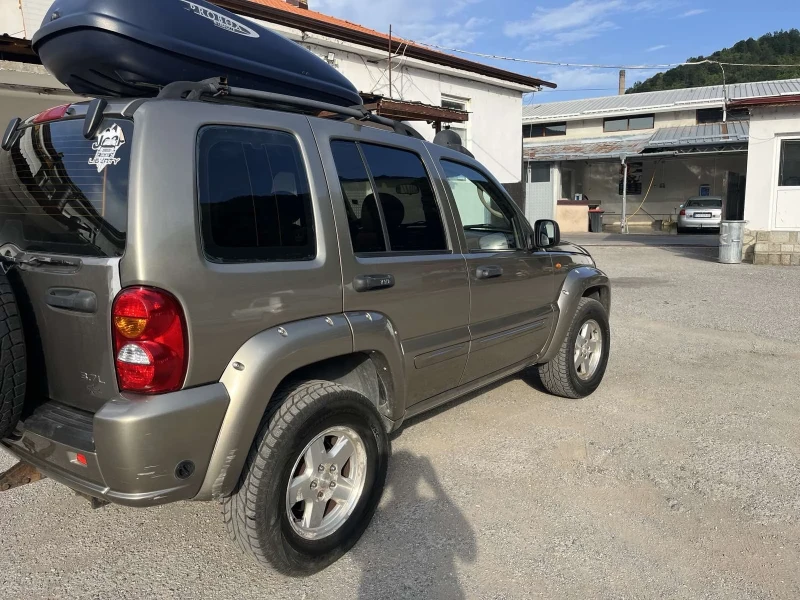 Jeep Cherokee Renegade, снимка 6 - Автомобили и джипове - 52617859