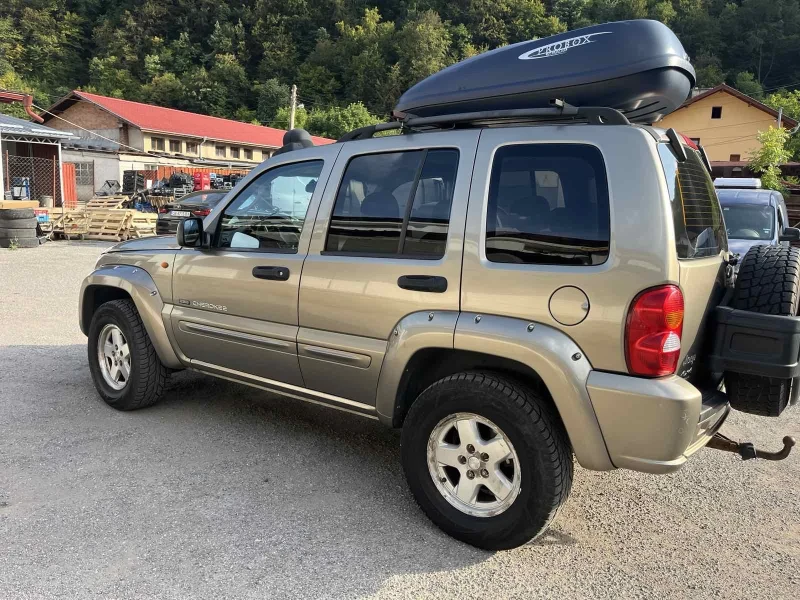 Jeep Cherokee Renegade, снимка 3 - Автомобили и джипове - 52617859