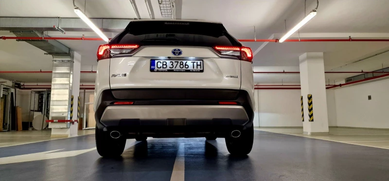 Toyota Rav4 Luxury Premium, снимка 8 - Автомобили и джипове - 53300562
