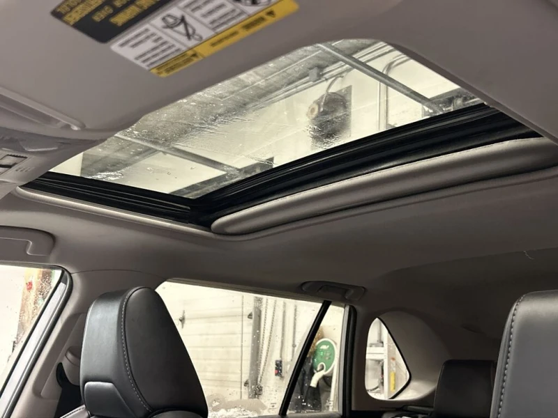 Toyota Rav4 XLE PREMIUM AWD | HTD LEATHER | SUNROOF | CARPLAY, снимка 6 - Автомобили и джипове - 53303879