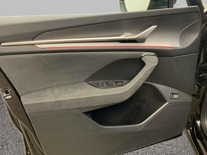 Skoda Kodiaq 2.0 TDI 4X4 SPORTLINE PANORAMA MATRIX 7-МЕСТЕН, снимка 12 - Автомобили и джипове - 53586665