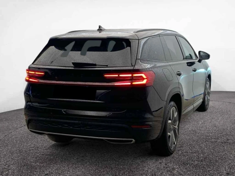 Skoda Kodiaq 2.0 TDI 4X4 SPORTLINE PANORAMA MATRIX 7-МЕСТЕН, снимка 2 - Автомобили и джипове - 53586665