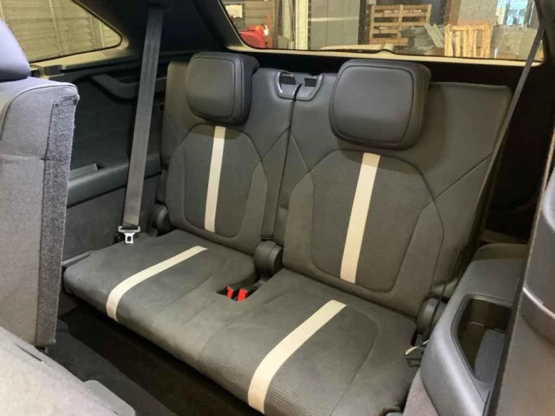 Skoda Kodiaq 2.0 TDI 4X4 SPORTLINE PANORAMA MATRIX 7-МЕСТЕН, снимка 14 - Автомобили и джипове - 53586665